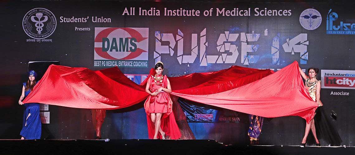 AIIMS DELHI WATCHES A PULSATING FASHION SHOW